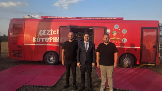 Gezici Kütüphane Vatandaşlara Unutulmaz Anlar Yaşatacak
