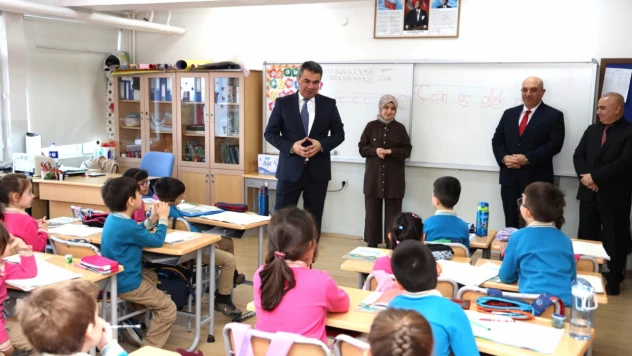 Gümüş Hüseyin Avni İlkokulunu Ziyaret Etti