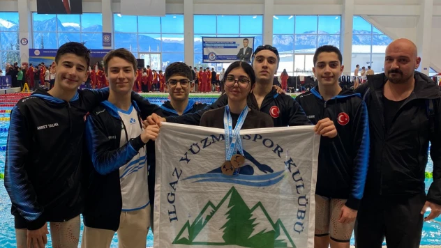 Gururu Başarılı Kulaçlar Antalya'da Devleşti