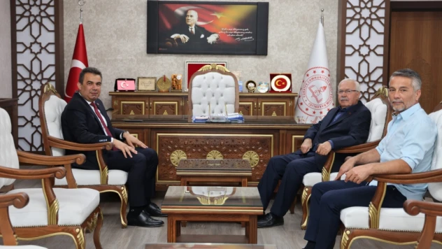 Hakkı Köylü ve Bülent Bıyıklı'dan İl Millî Eğitim Müdürü Hasan Gümüş'e Ziyaret