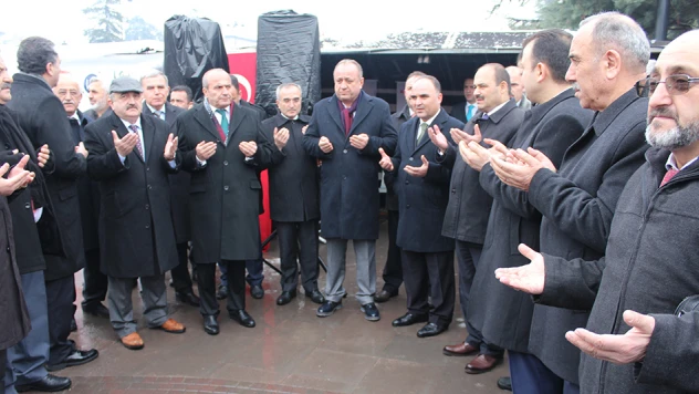 Hedef 10 bin yardım TIR'ı