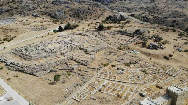 Hattuşa'da 119 Yıldır Süren Kazı Çalışmaları Yeniden Başladı