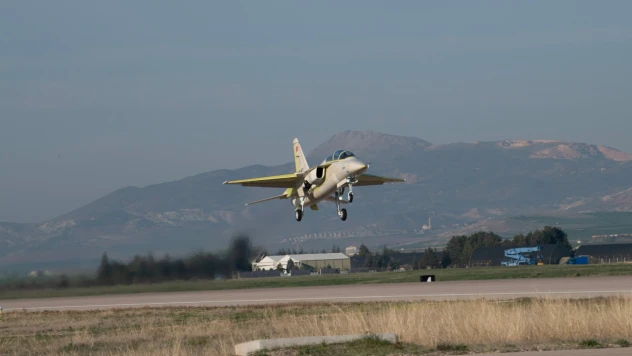 HÜRJET Jet'ten ilk uçuş