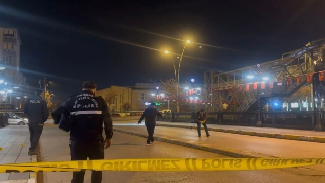 Husumetli Grup Arasında Silahlı Kavga: 1 Yaralı