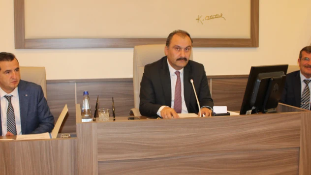İGM'de komisyonlar belirlendi