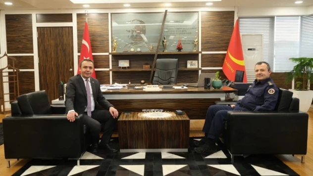 İl Jandarma Komutanı Hikmet Uz'dan Kastamonu Belediyesi'ne Ziyaret