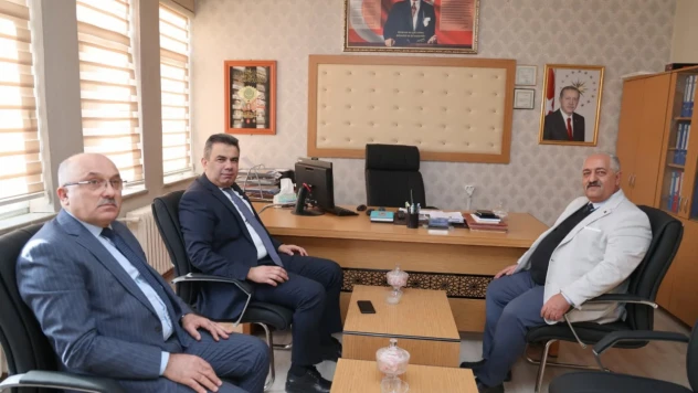 İl Millî Eğitim Müdürü Gümüş Devrekani'yi Zyaret Etti