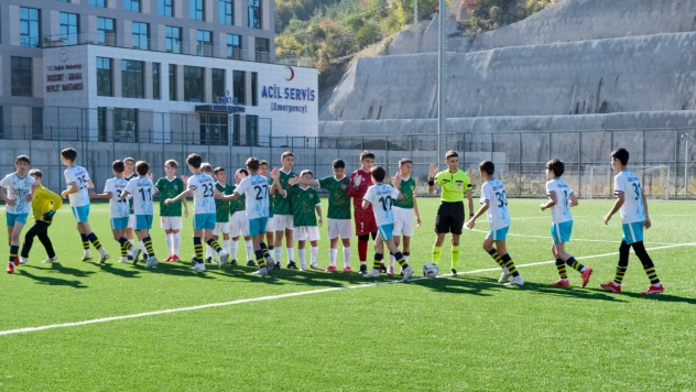 İl Özel İdarespor, Bozkurtspor'u 3-2 Yendi