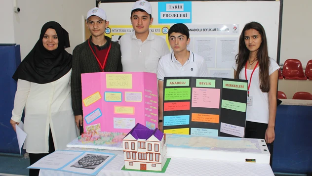 İlk projelerine imza attılar