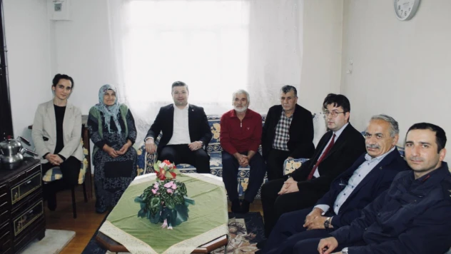 İnebolu'da 'Bir Gönül Kapısı' Ziyaretleri Sürüyor