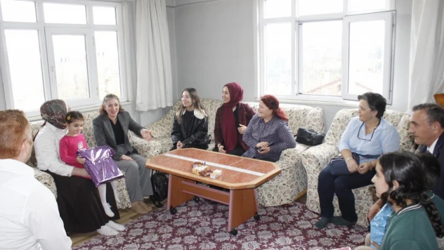 İnebolu'da 'Bir Gönül Kapısı' Ziyaretleri Devam Ediyor