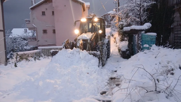 İnebolu'da Karla Mücadele Sürüyor