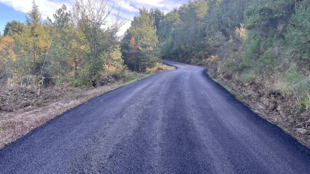 İnebolu'da Köy Yolları BSK Kaplama Çalışmalarıyla Yenileniyor