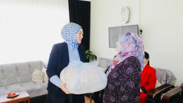 İnebolu'da Yeni Doğan Bebeklere Anlamlı Ziyaret