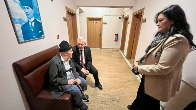 İnebolu Huzurevi'ne Anlamlı Ziyaret