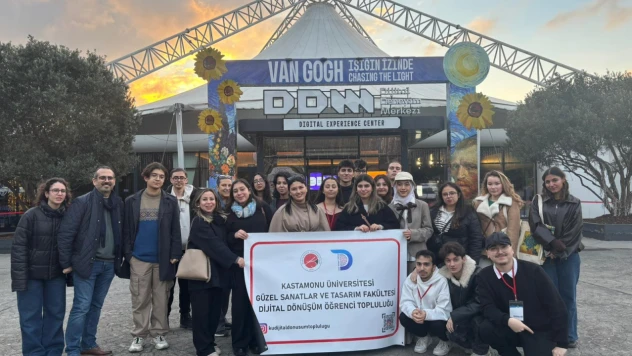 İstanbul'a Kültür ve Sanat Gezisi Düzenlendiler