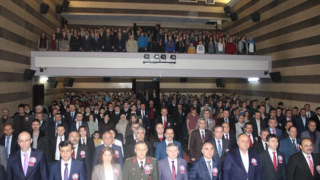 İSTİKLAL'İN 95'İNCİ YAŞI KUTLANDI