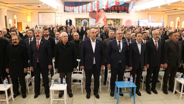 İYİ Parti İl Başkanı Osman Faruk Ataşalar oldu