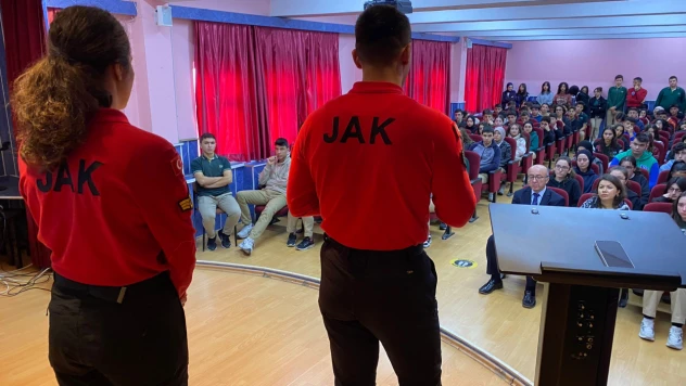 JAK'tan Deprem Farkındalık Eğitimi