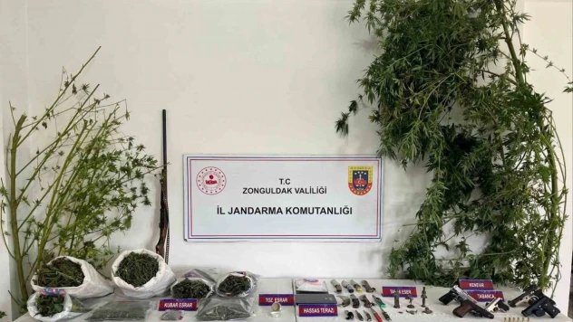 Jandarmadan Narkotik Operasyonu: 5 Gözaltı