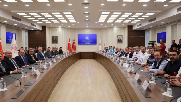 Kamu İşveren Heyeti Son Teklifini Sundu