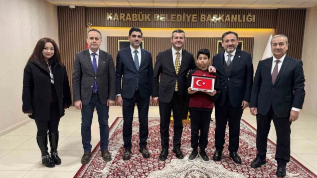 O Öğrenciye Başkan Çetinkaya Da Kayıtsız Kalmadı