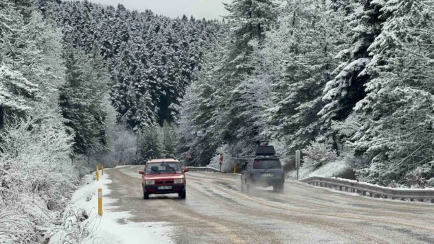 Karabük-Bartın Kara Yolu Beyaza Büründü