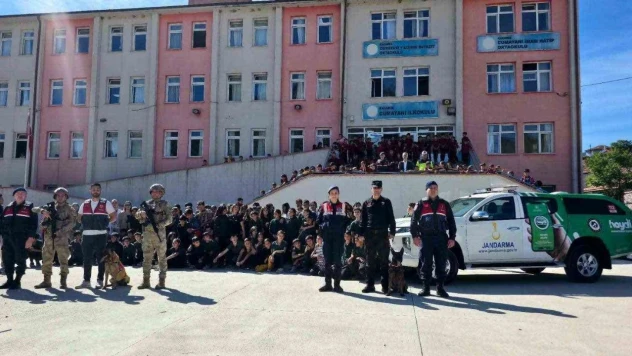 Örencilere Hayvan Sevgisi Eğitimi