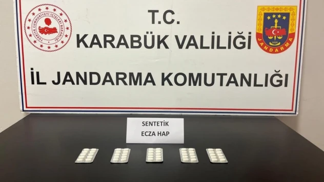 50 Adet Sentetik Ecza Hapı Yakalandı