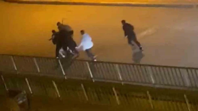 Karabük'te Bir Genç, 4 Kişi Tarafından Acımasızca Böyle Darbedildi