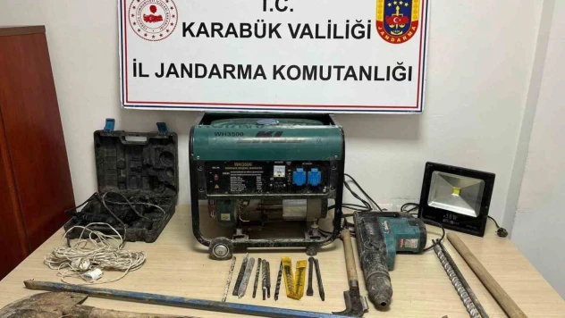 Karabük'te Kaçak Kazıya Suçüstü