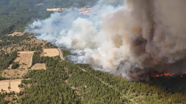 Karabük'te Yangının Çıktığı Nokta Havadan Görüntülendi