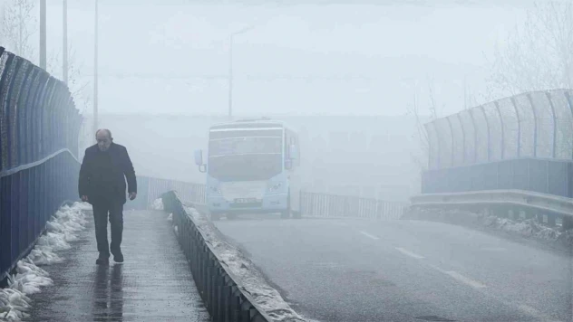 Karabük'te Yoğun Sis Görüş Mesafesini Düşürdü