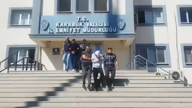 Bıçaklı Kavgayla İlgili 2 Kişi Tutuklandı