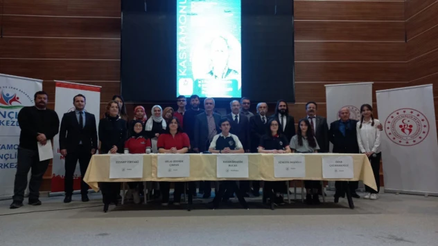 Kastamonu'da Mustafa Kutlu Paneli gerçekleştirildi