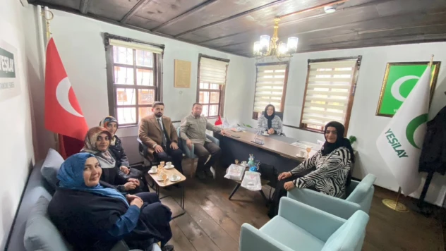 Kastamonu Diyanet Gençlik Ekibinden Yeşilay'a İş Birliği Ziyareti