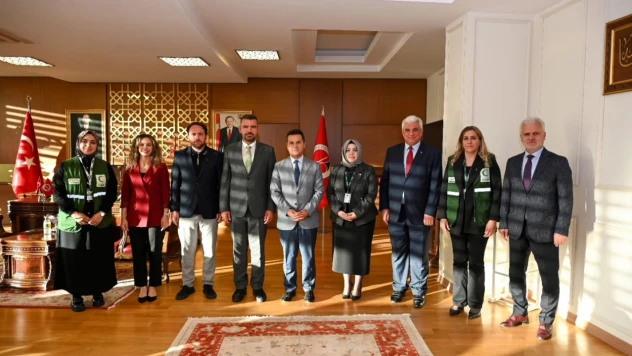 Kastamonu Yeşilay'dan Rektör Topal'a Ziyaret