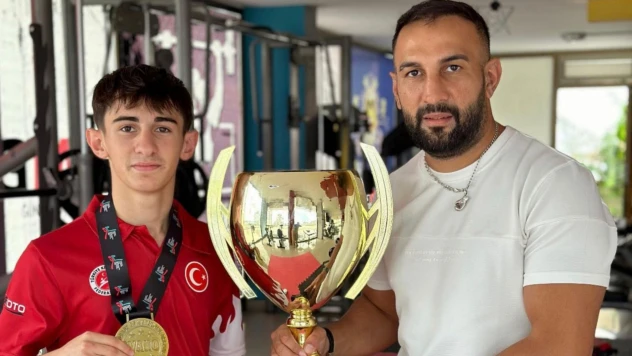 Kastamonulu Sporcu Hamza Eren Yeniden Ringe Çıkıyor