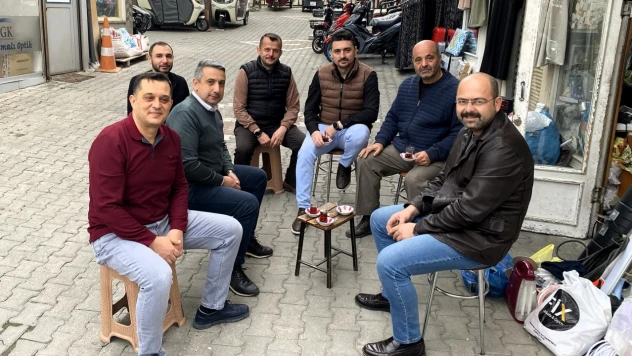 Kavaklıgil, Güne Esnaf Ziyaretleriyle Başladı