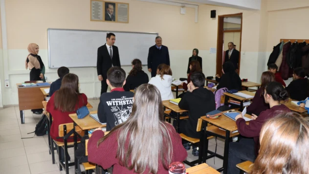 Kaymakam Çakır'dan Lise Ziyareti