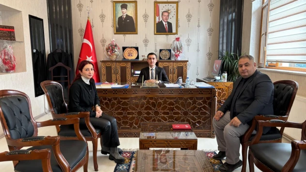 Kaymakam Hasan Çakır Misafirlerini Ağırladı