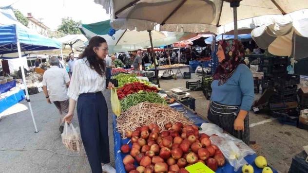 Kaymakam Pazar Alışverişine Çıktı