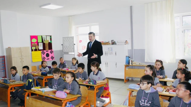 Kaymakam Uçar Öğrencileri Ziyaret Etti