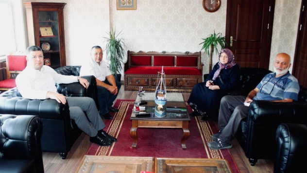 Kaymakam Uçar, Şehit Babasını Ağırladı