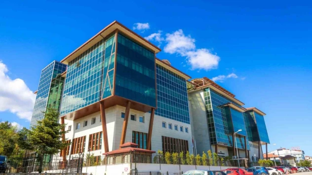 KBÜ Başak Cengiz Mimarlık Fakültesi Öğrencilerine Mansiyon Ödülü