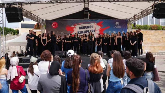 Öğrenci Kulüpleri Şenliği Coşkuyla Gerçekleştirildi
