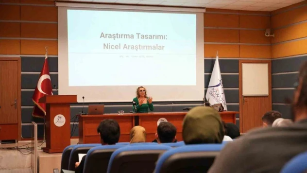 KBÜ'de Tez Yazım Seminerlerinde Beşinci Hafta Tamamlandı