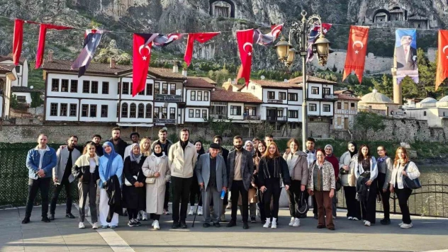 KBÜ Mimarlık Öğrencileri Tokat Ve Amasya'da Yapıları Yerinde İnceledi