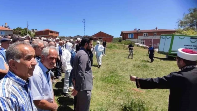 Son Yolculuğuna Uğurlandı