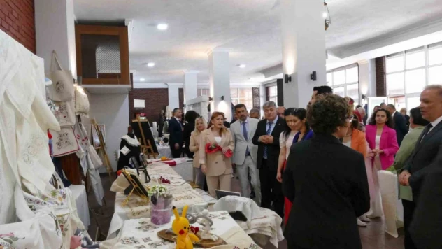 Yıl Sonu Sergisi Açıldı